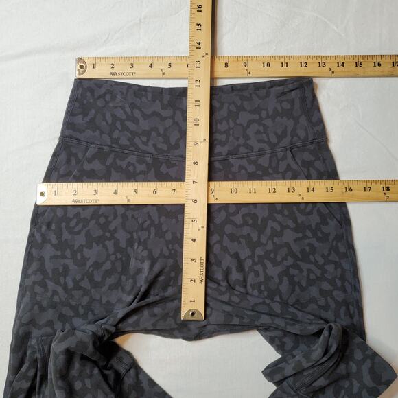 Lululemon Women's Size 6 Align Jogger Crop 23" Camo Deep Coal Multi W6BBES - Picture 2 of 7